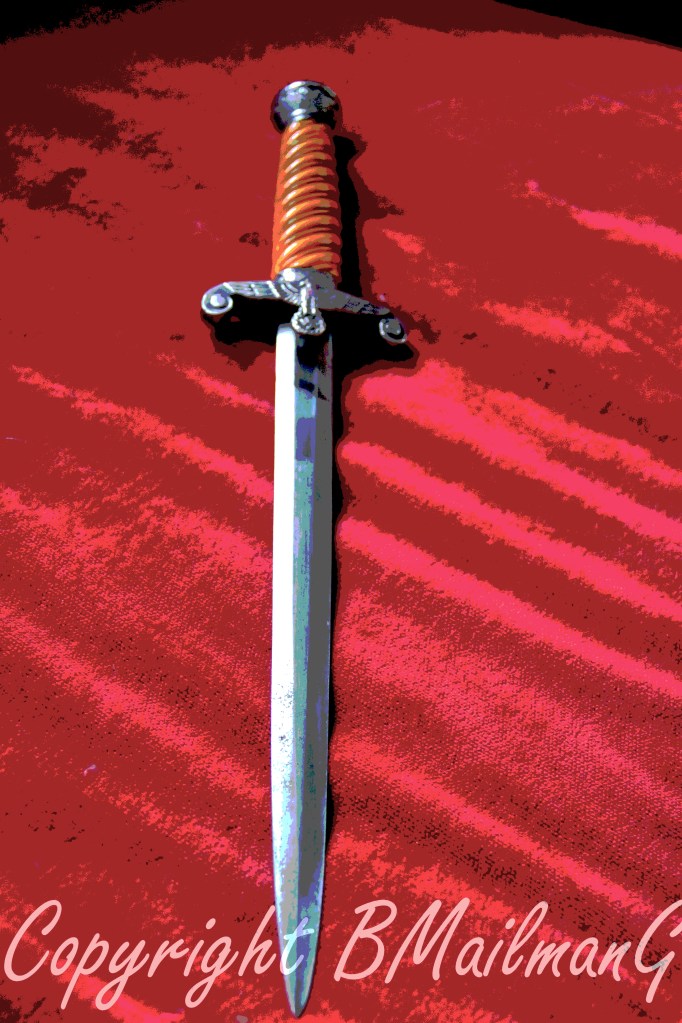 Nazi Dagger_working1